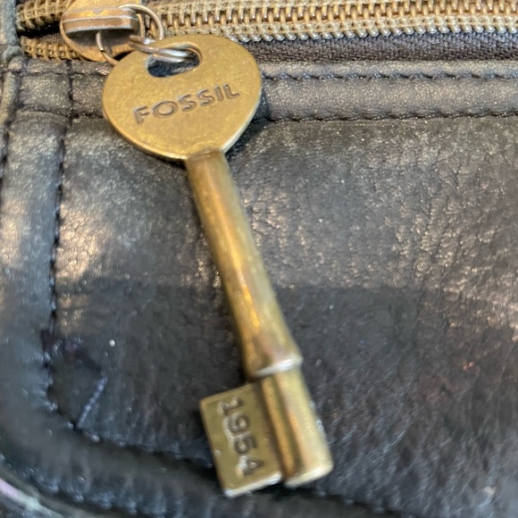 Vintage Fossil Leather Crossbody Bag - Picture 3 of 7